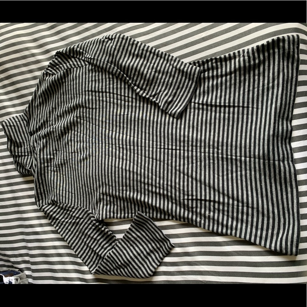 Striped turtleneck - Picture 4 of 5
